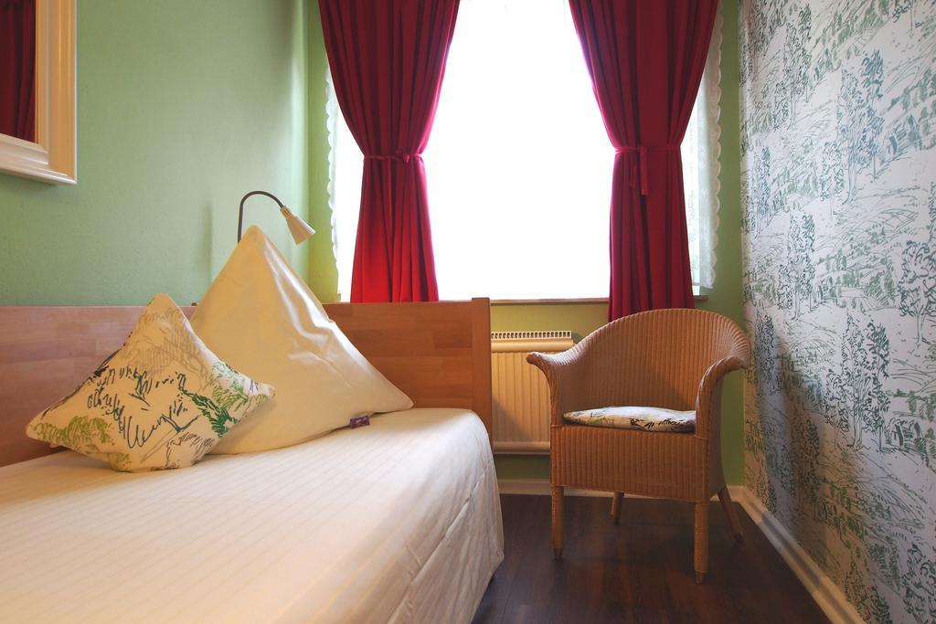 Gasthaus Hotel Bremen Room photo